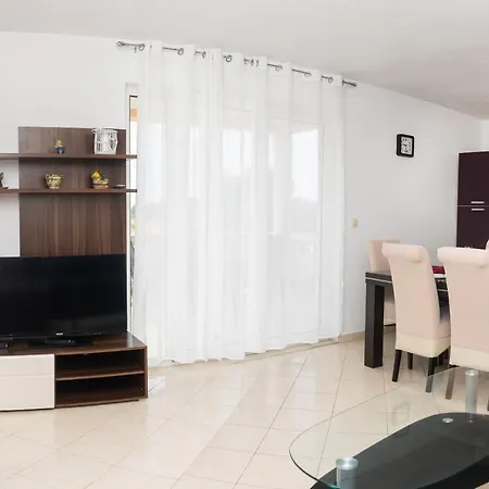 Apartment Family Milin *